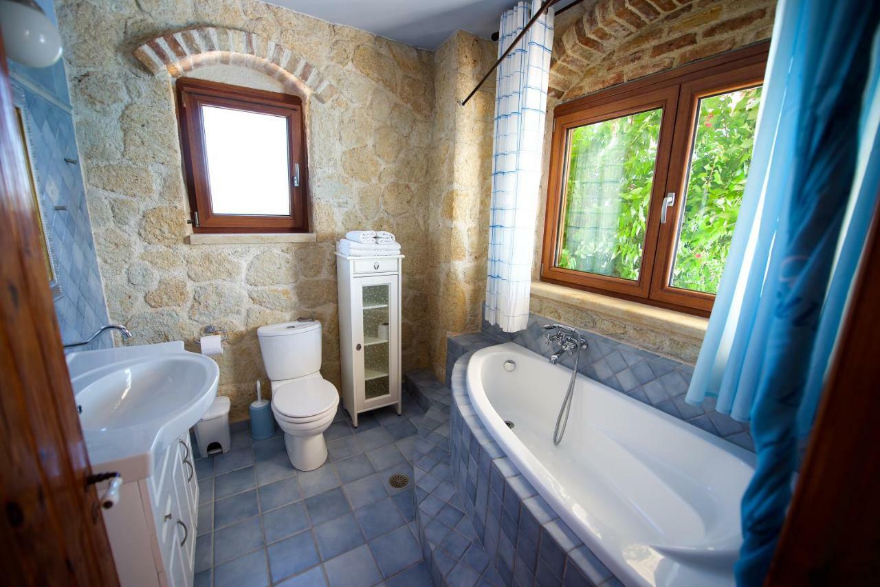 Villa Petrino Halikounas Ngoại thất bức ảnh